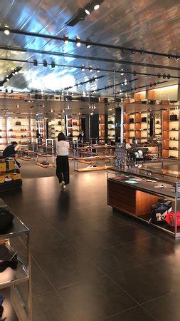 indirizzo spaccio prada montevarchi|PRADA OUTLET (SPACE) .